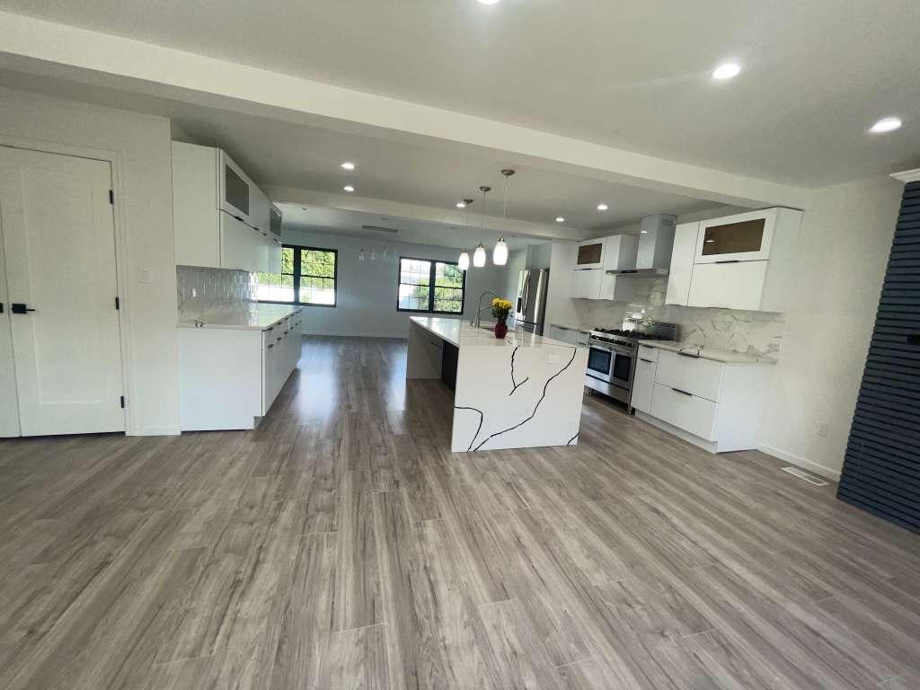 328 Concord Ave gallery image 4