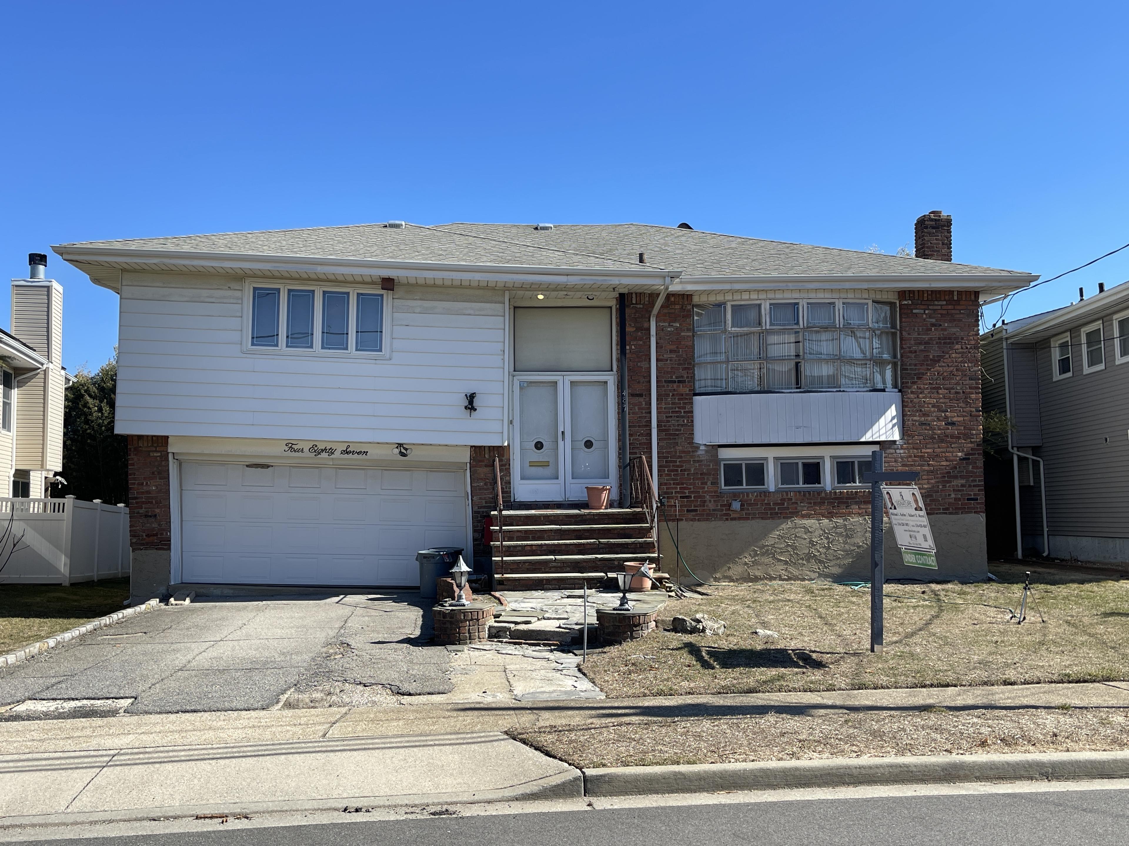 487 Links Dr E before transformation